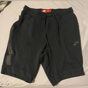 Black Nike tech shorts basically new